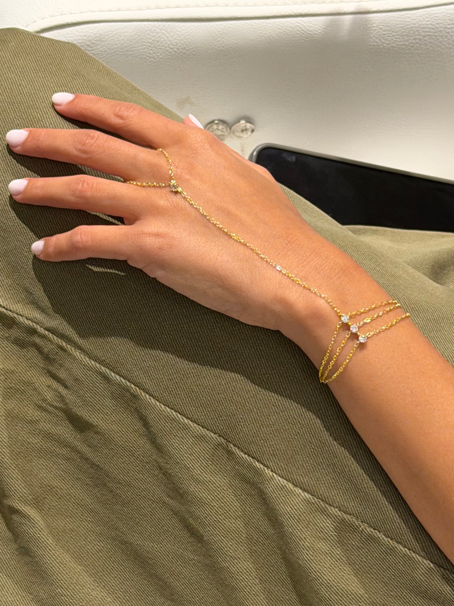 Ripple Handchain